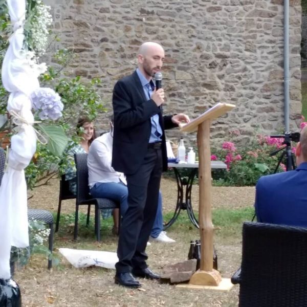 pupitre-bois-ceremonie-laique-mariage