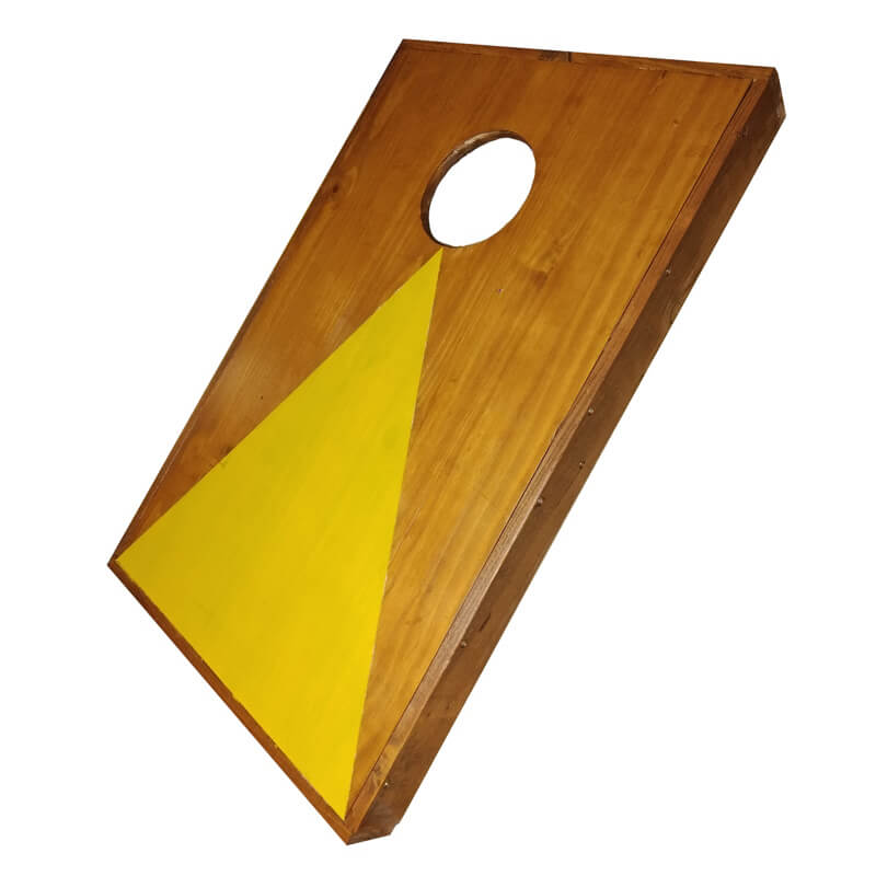 petit-cornhole