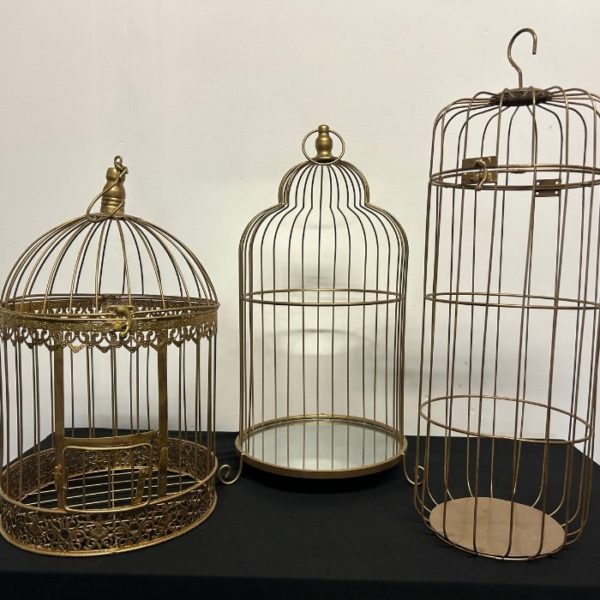 Lot de 3 grandes cages à oiseaux avec différents modèles