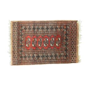 Petit tapis style oriental taille 95 x 65 cm