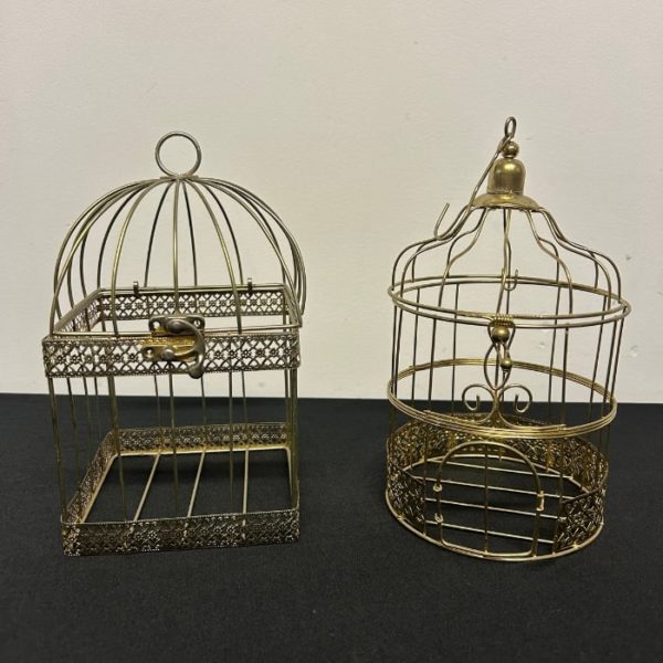 Lot de 2 cages à oiseaux couleur doré en location