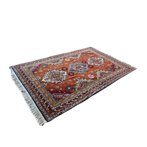 Tapis moyen style oriental taille 150 x 230 cm